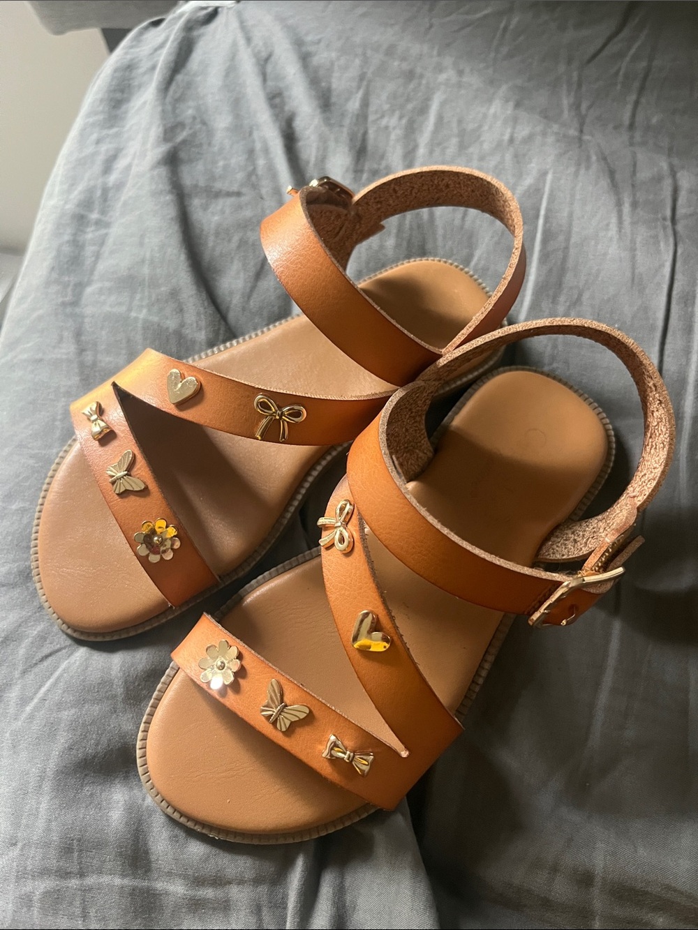 Kids Sandals with charms - Picture 4 of 5